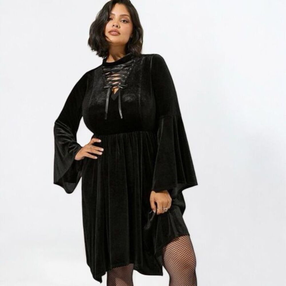 torrid Black Velvet Lace-Up Midi Dress